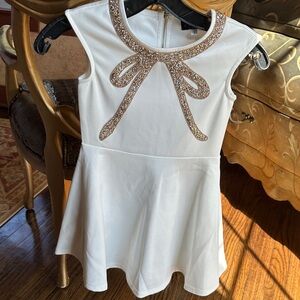 White Dress with Gold Sequin Bow kids size 7 Hannah Banana by sara sara